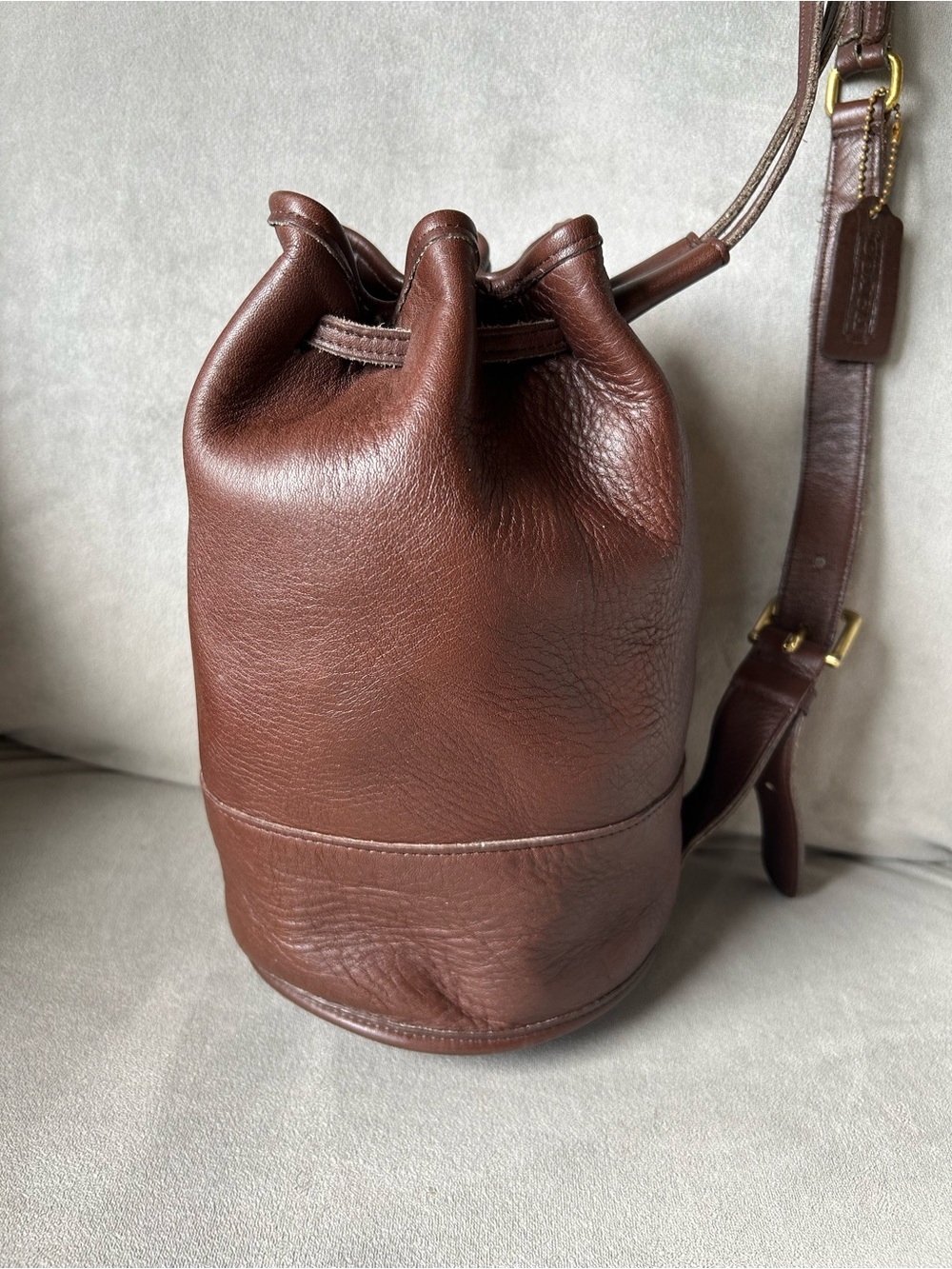 Vintage Coach Bixby Sling Drawstring Bucket Bag Mahogany #9984 USA Brown leather